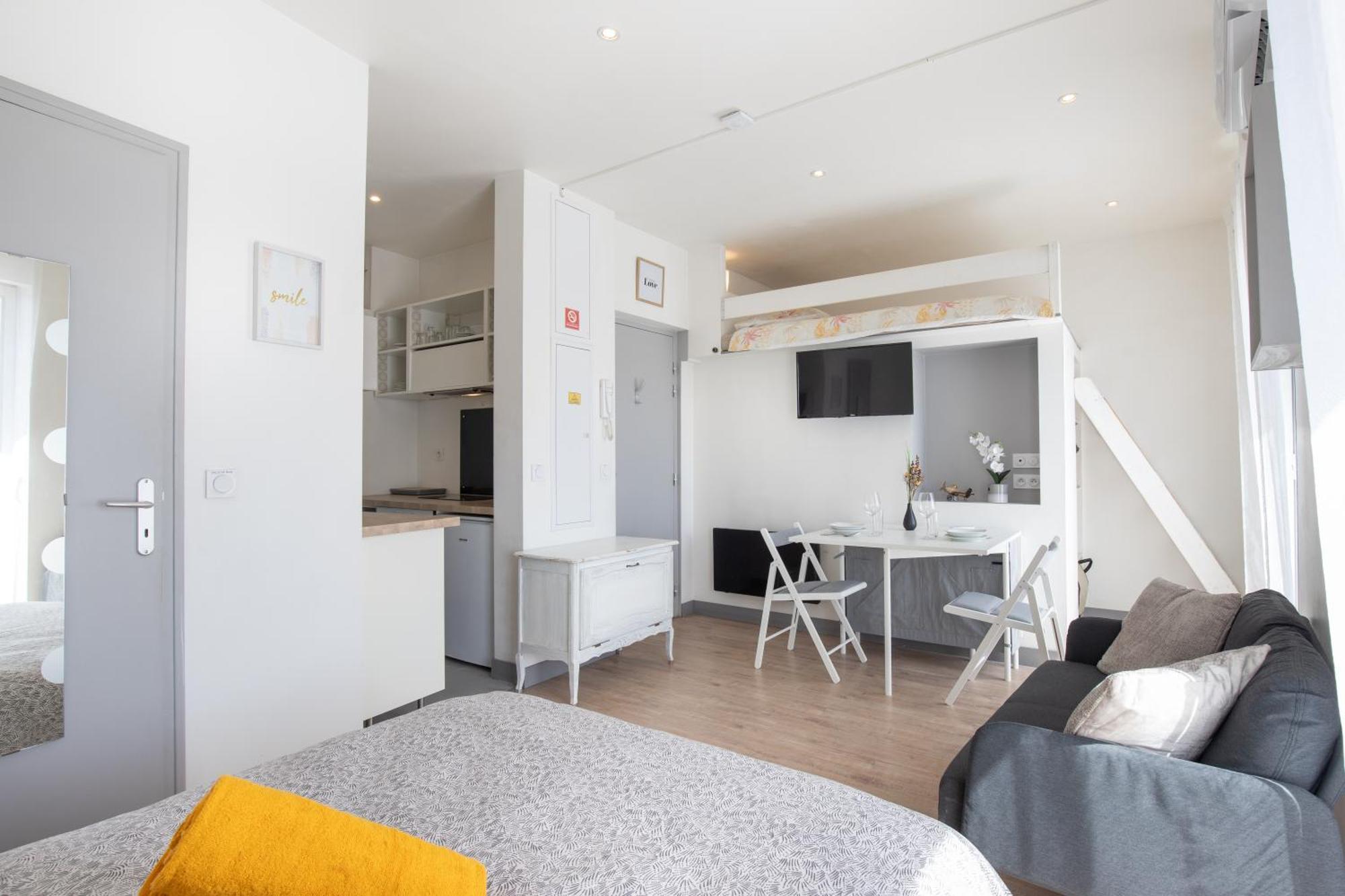 Apartamento Le Partage Des Eaux - 4 Couchages - Hypercentre - Clim - Wifi LʼIsle-sur-la-Sorgue Exterior foto