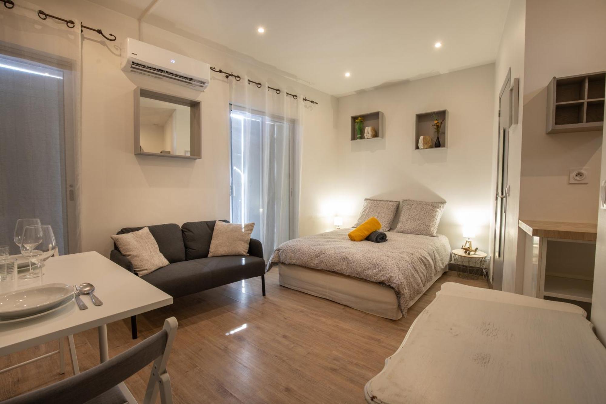 Apartamento Le Partage Des Eaux - 4 Couchages - Hypercentre - Clim - Wifi LʼIsle-sur-la-Sorgue Exterior foto